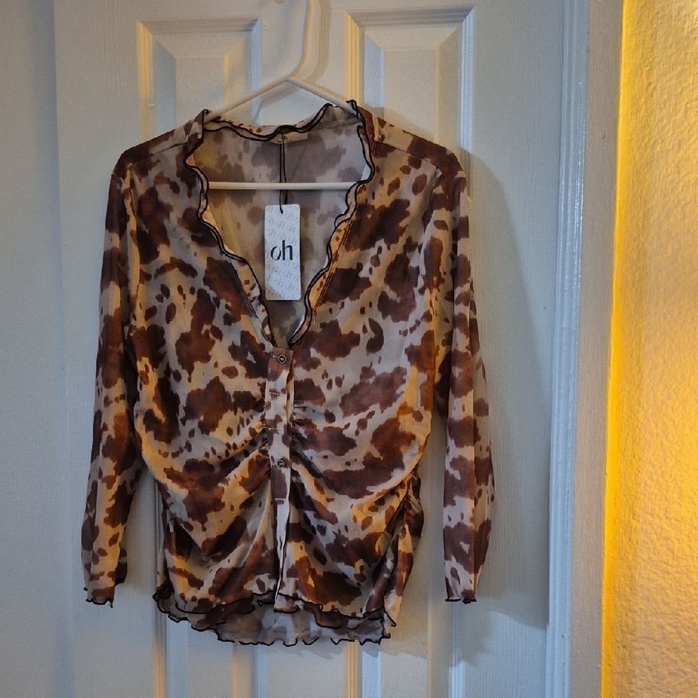 ♡♡♡  Oh Chic Brown Cow Patterned Women's Top Sz Large - Picture 3 of 14